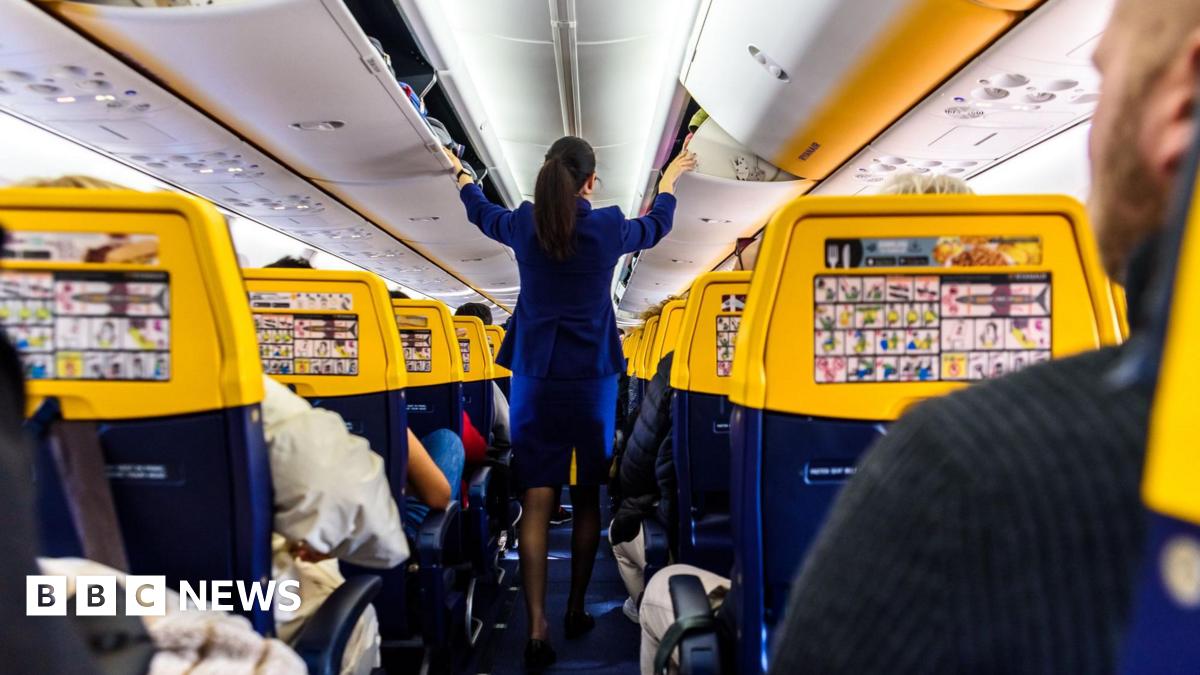 Ryanair tells flight attendants to repay salary rises