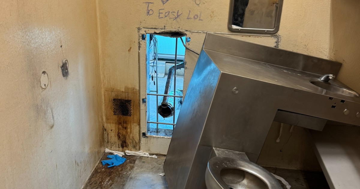 Maintenance worker Sterling Williams arrested, accused of helping with New Orleans jail escape