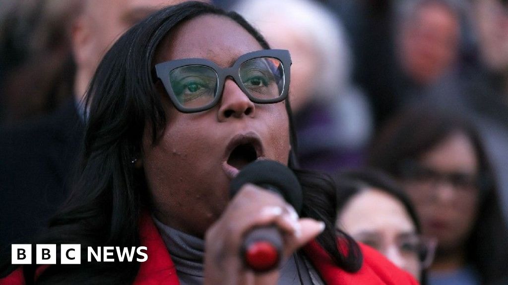 US congresswoman charged with assault outside immigration centre