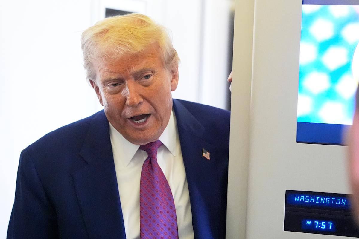 Trump tariffs live updates: Trump's pause on China tariffs still a 'nightmare' for small businesses