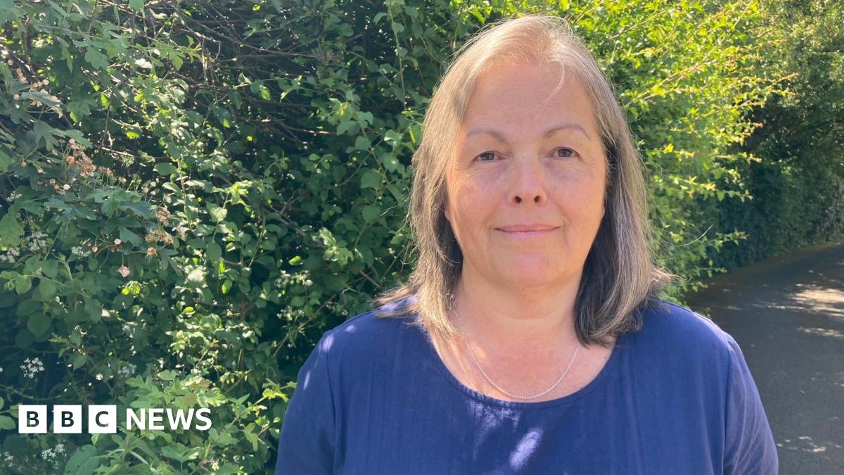 Worcester residents plagued by 'a million bees' in their road